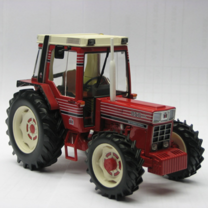 INTERNATIONAL-856-XL