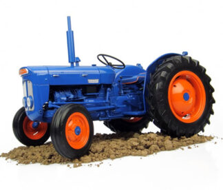 Fordson Dexta 1960–1962  Universal Hobbies 1/16