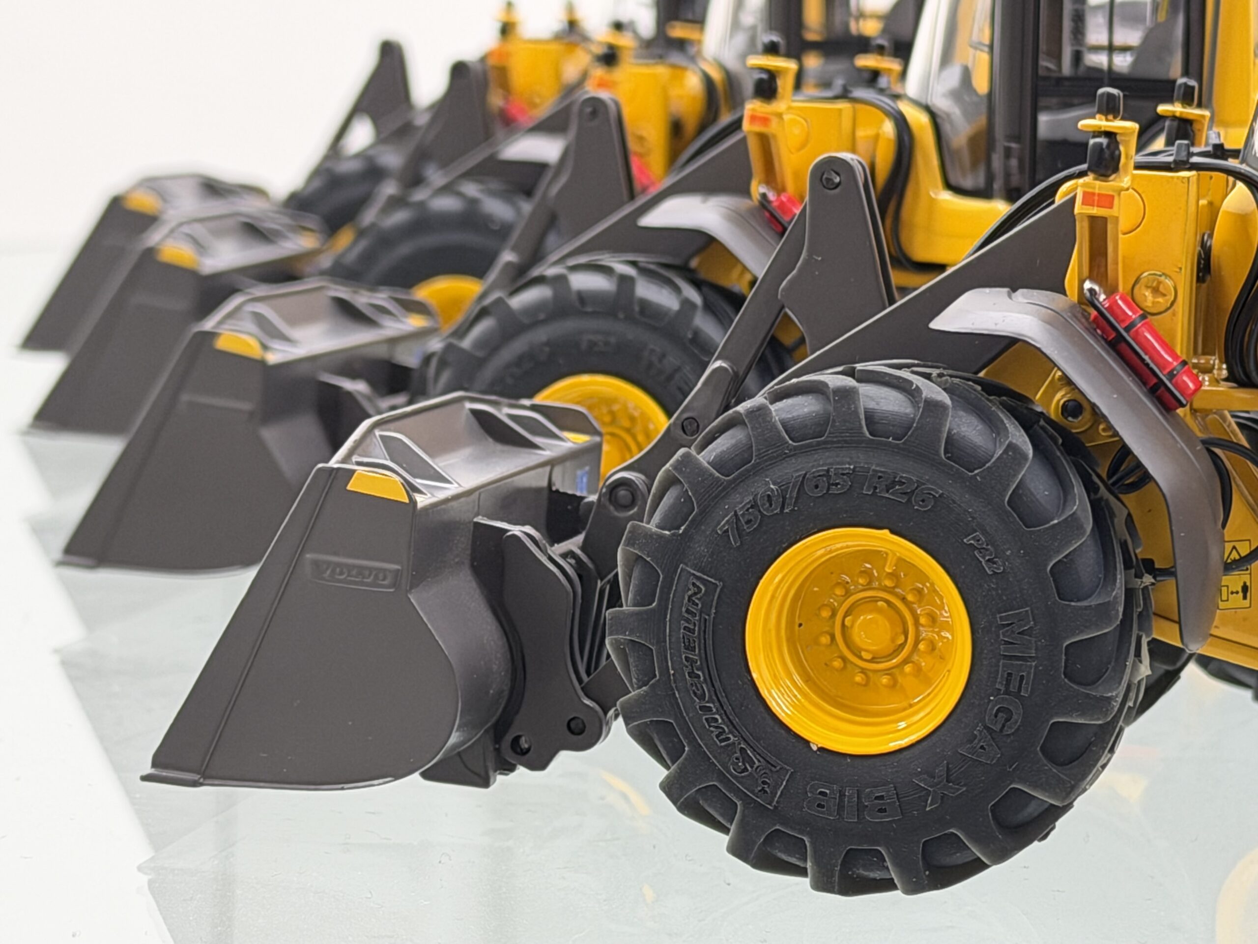 Volvo L60 Med Michelin Flotation Hjul 1/32 AT Collection - Bilde 14