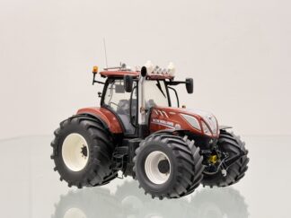 New Holland T7.225 Terracotta Exclusive 1/32 Universal Hobbies